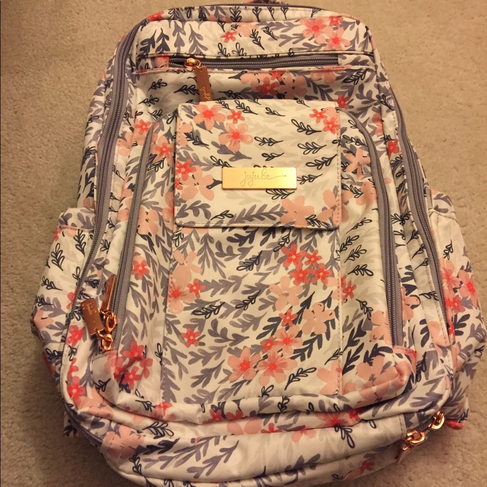 ✨Flash Sale✨ NWOT Ju-Ju-Be Sakura Swirl BRB